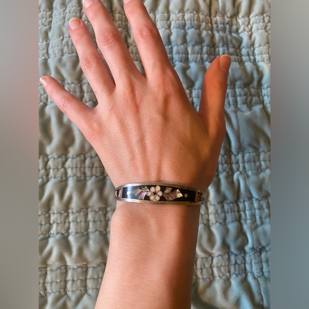 Abalone floral inlay mosaic bracelet made in Mexico